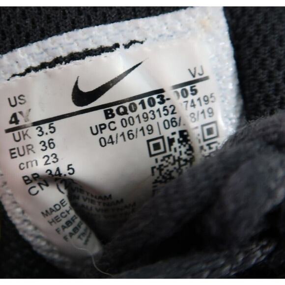 Nike Shoes Kids 4Y Sneakers Air Max 270 React Black Gold Athletic Sport Trainers - Picture 14 of 15